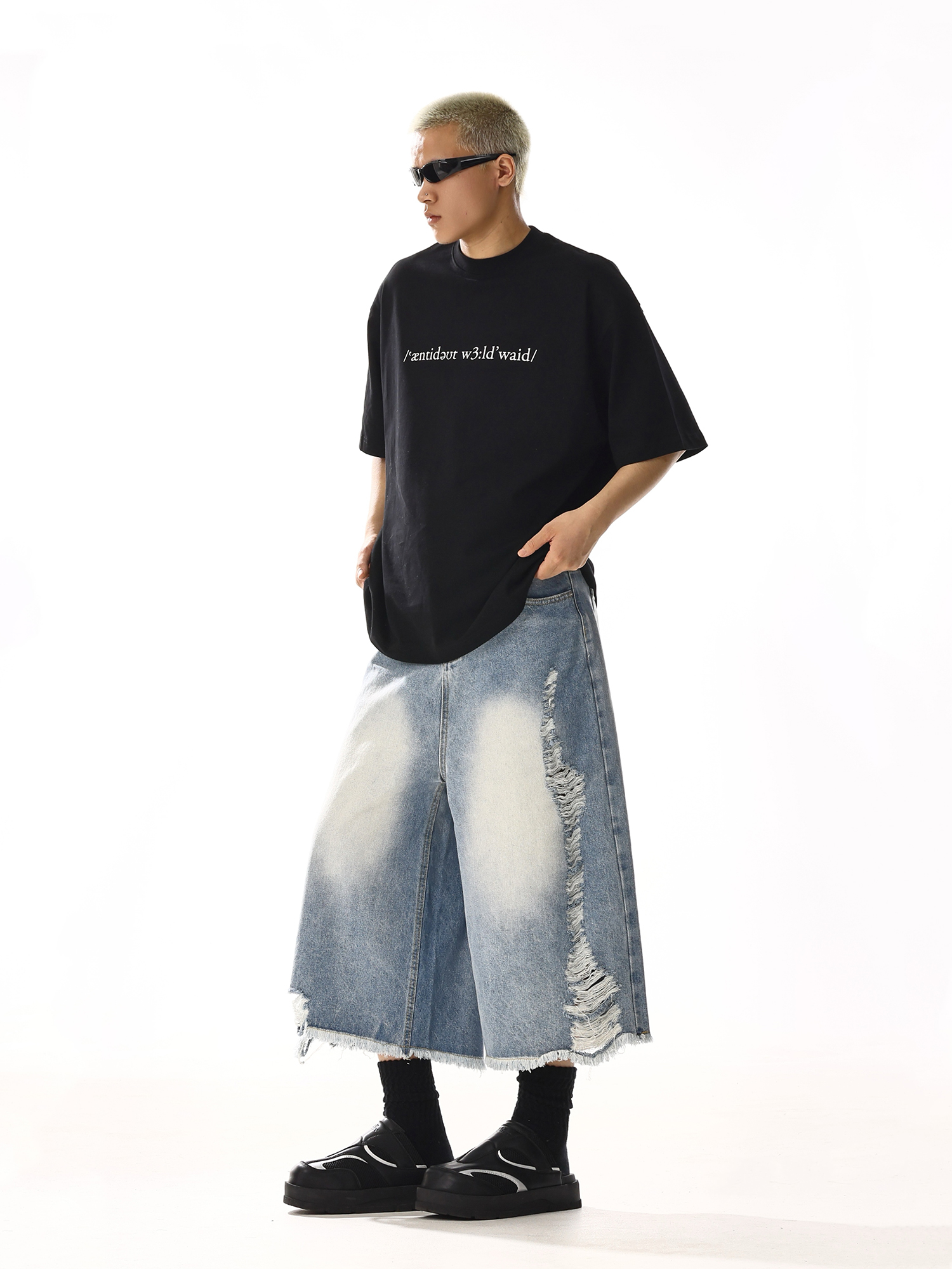 Summer Distressed Frayed Denim Shorts, Unisex Loose Casual Straight-Leg 90s Style Eight-Point Pants Summer Distressed Frayed Denim Shorts, Unisex Loose Casual Straight-Leg 90s Style Eight-Point Pants