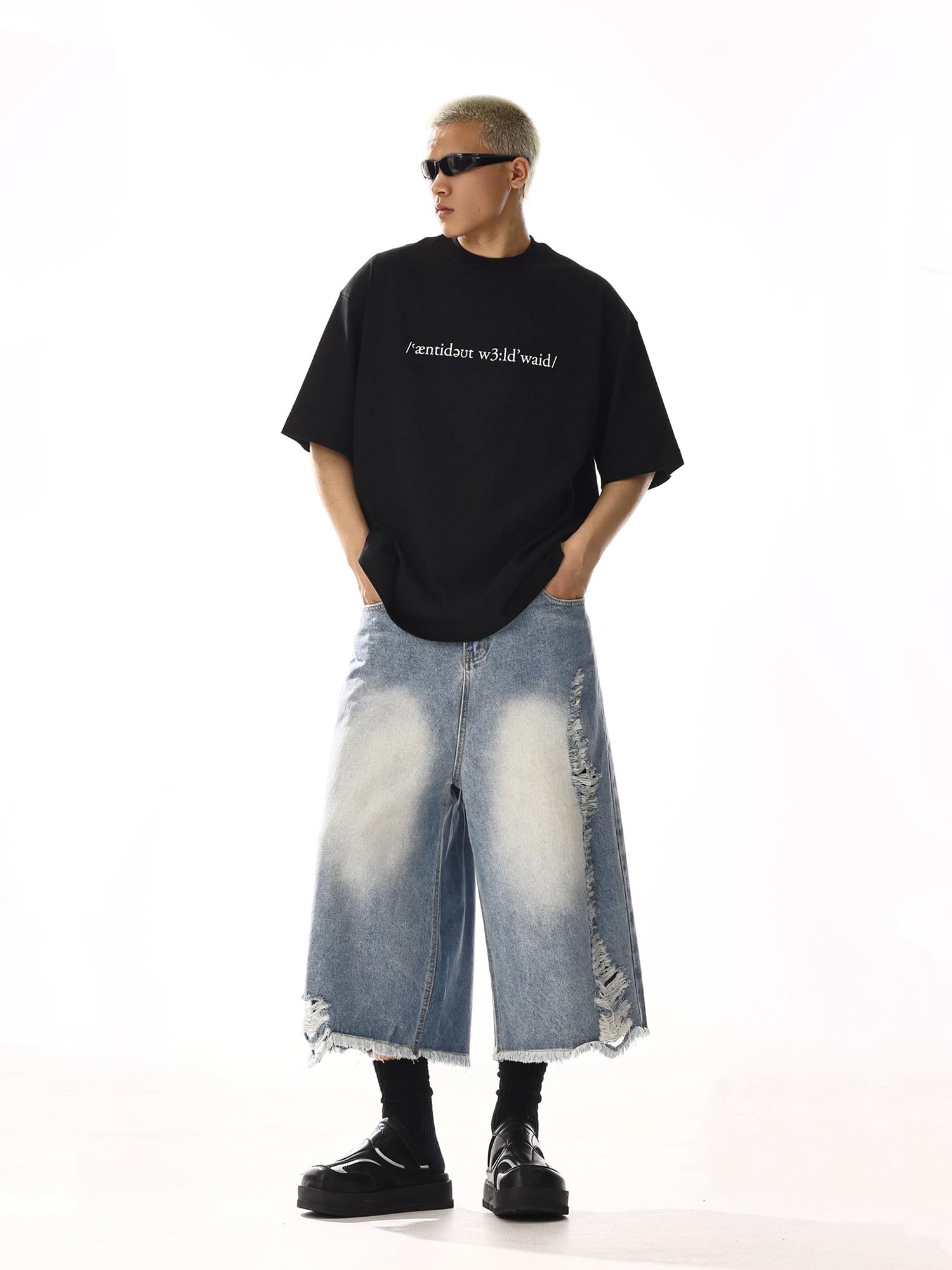 Summer Distressed Frayed Denim Shorts, Unisex Loose Casual Straight-Leg 90s Style Eight-Point Pants Summer Distressed Frayed Denim Shorts, Unisex Loose Casual Straight-Leg 90s Style Eight-Point Pants