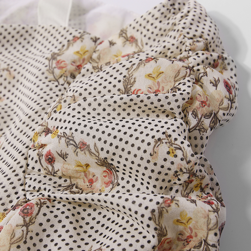 Summer French V-Neck Tie Pleated Floral Dress with Puff Sleeves and Diamond Buttons - Women's 90s Inspired Fashion Summer French V-Neck Tie Pleated Floral Dress with Puff Sleeves and Diamond Buttons - Women's 90s Inspired Fashion