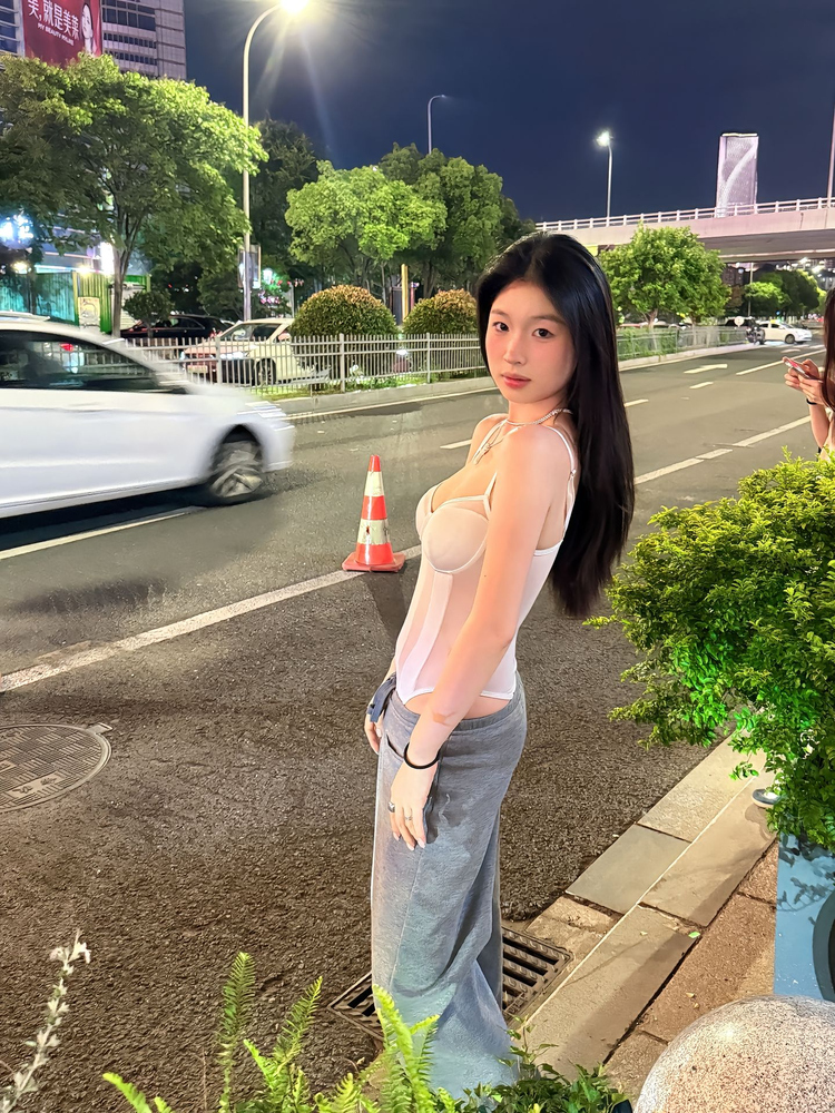 Summer Sexy Lace Mesh Spaghetti Strap Jumpsuit for Women - Sheer Backless, Waist-Cinching, Slimming Design, European American Style Summer Sexy Lace Mesh Spaghetti Strap Jumpsuit for Women - Sheer Backless, Waist-Cinching, Slimming Design, European American Style