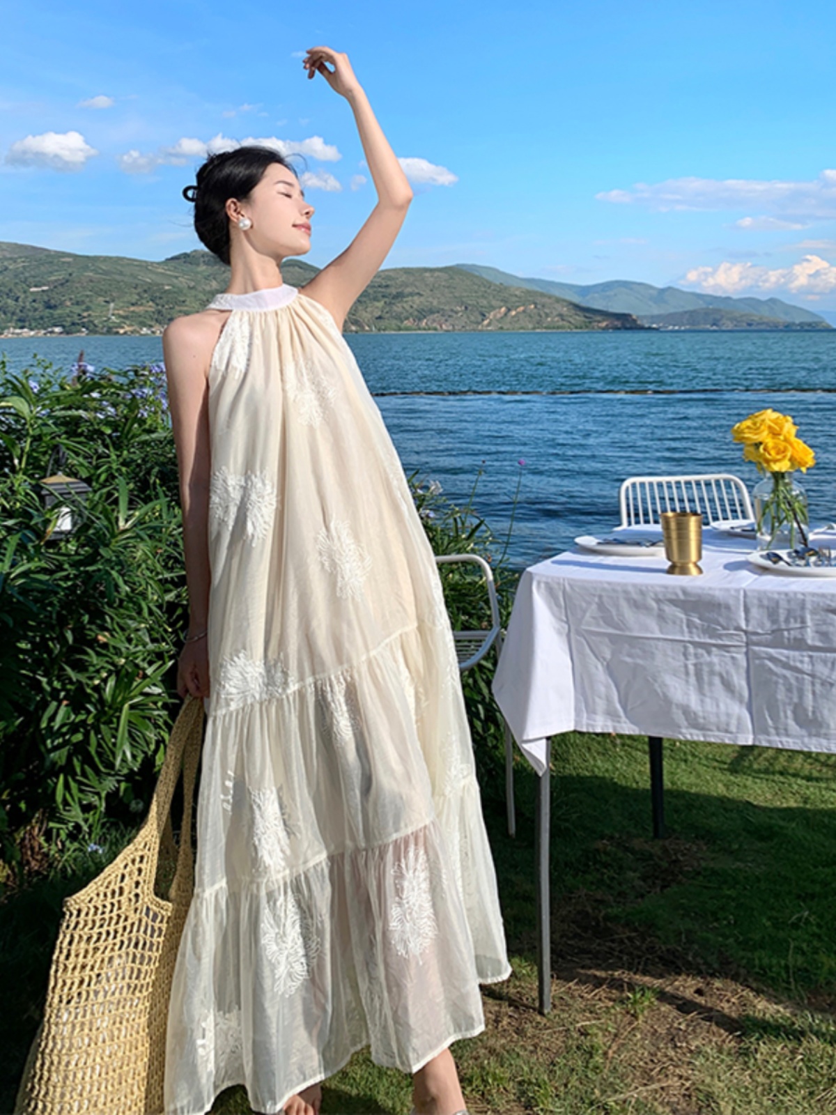 Summer Sleeveless Dress with Heavy French Embroidery – High-End Seaside Vacation Style, Perfect for Beach Days and Fairy Aesthetic Summer Sleeveless Dress with Heavy French Embroidery – High-End Seaside Vacation Style, Perfect for Beach Days and Fairy Aesthetic