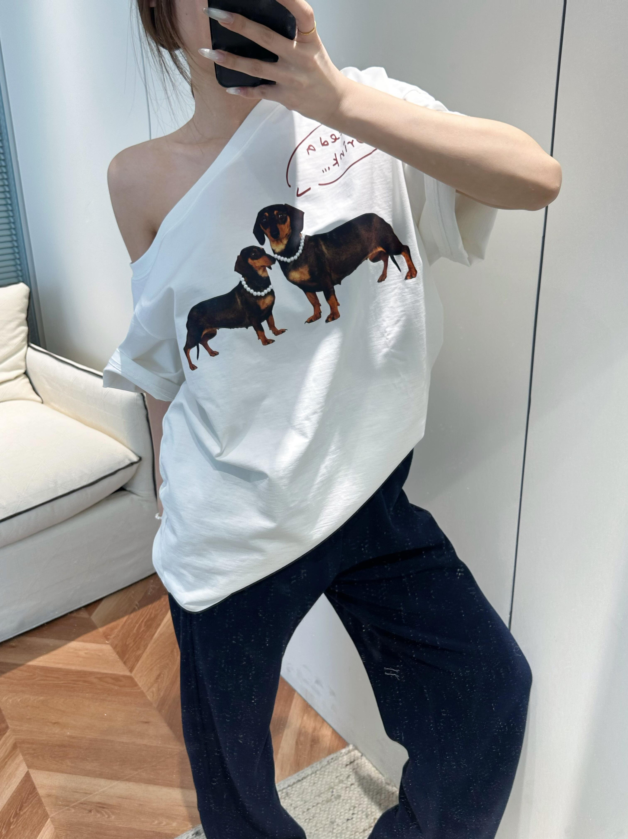 Summer White Off-Shoulder Sausage Dog T-Shirt - Slimming Short Sleeve Top, 90s Inspired, Versatile Casual Fashion