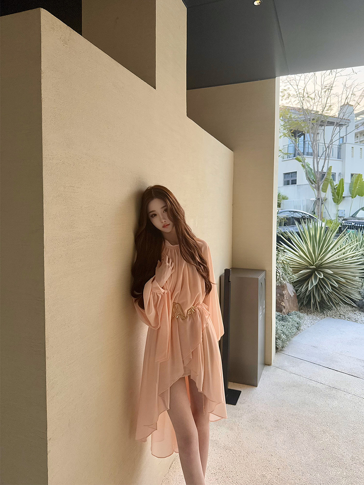 Sunset Queen Irregular Lantern Sleeve Dress for Women - Socialite Style with Waist Cinching - Perfect for 90s and Y2K Fashion