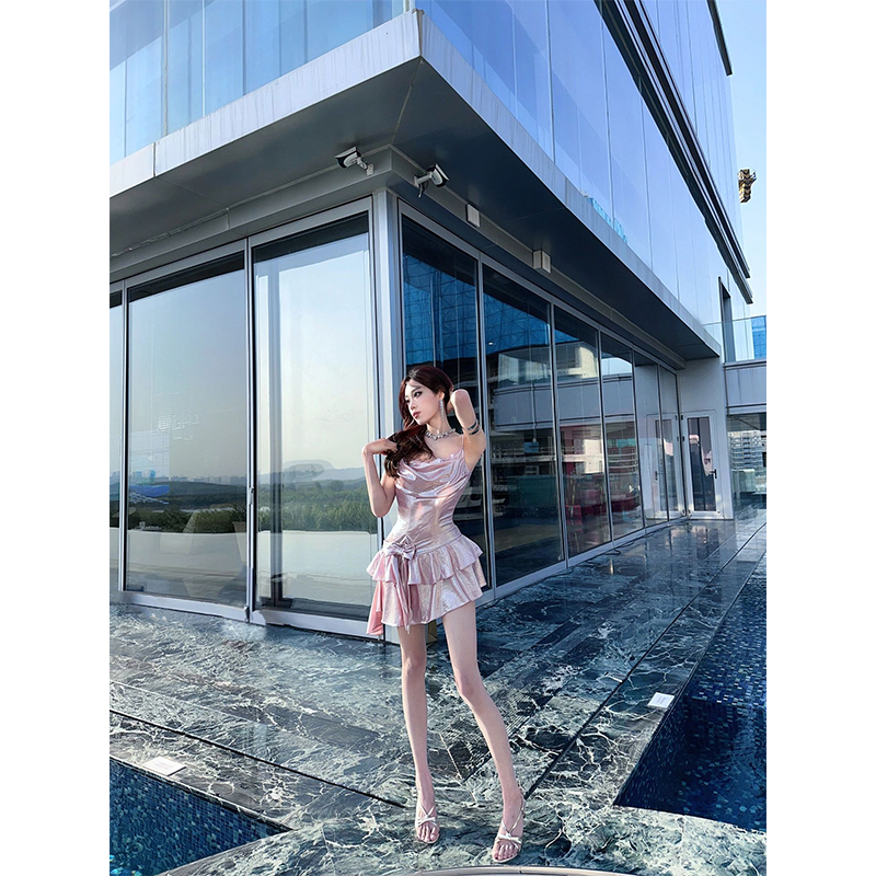 Sweet and Spicy Pink Bow Strap Dress - Women's Waist-Cinching Slim Fit Ruffled Puff Princess Style, Perfect for Y2K Fashion