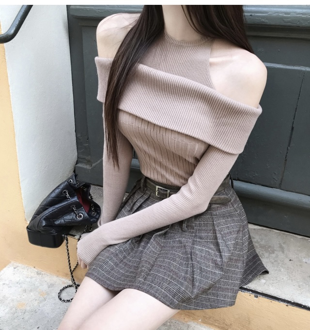 Sweet and Spicy Style Halter Neck Off-Shoulder Solid Color Fitted Knit Top and Skirt Set - Korean Style Fashion Sweet and Spicy Style Halter Neck Off-Shoulder Solid Color Fitted Knit Top and Skirt Set - Korean Style Fashion