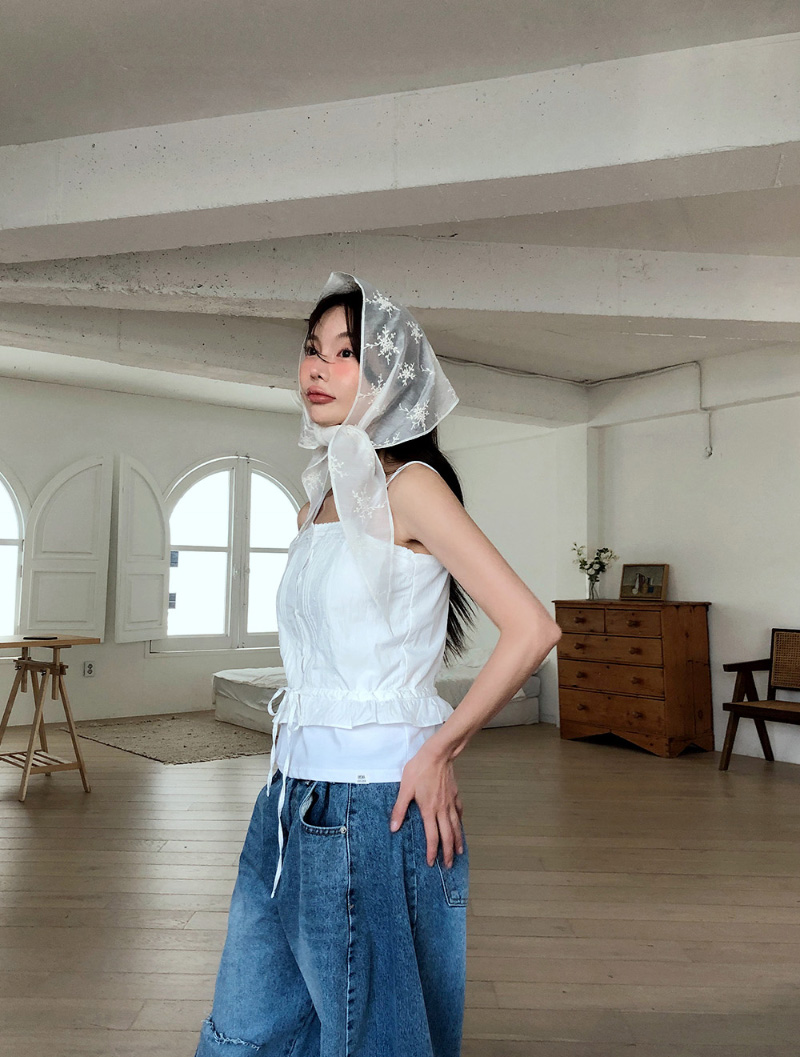 Sweet Lace Sheer Mesh Multifunctional Square Towel - Korean Style Accessory for 90s-Inspired Fashion and Y2K Aesthetic Sweet Lace Sheer Mesh Multifunctional Square Towel - Korean Style Accessory for 90s-Inspired Fashion and Y2K Aesthetic