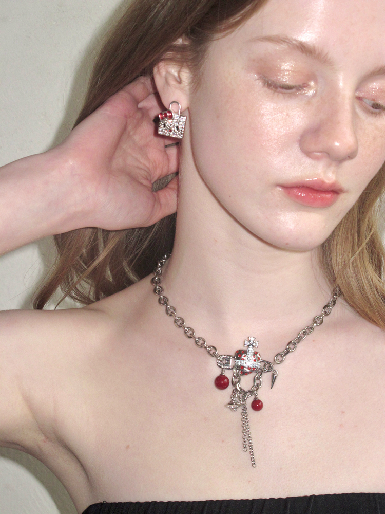 Sweet Red Saturn Necklace for Women - Versatile Colorfast Clavicle Chain Pendant, INS Style Fashion Accessory Sweet Red Saturn Necklace for Women - Versatile Colorfast Clavicle Chain Pendant, INS Style Fashion Accessory