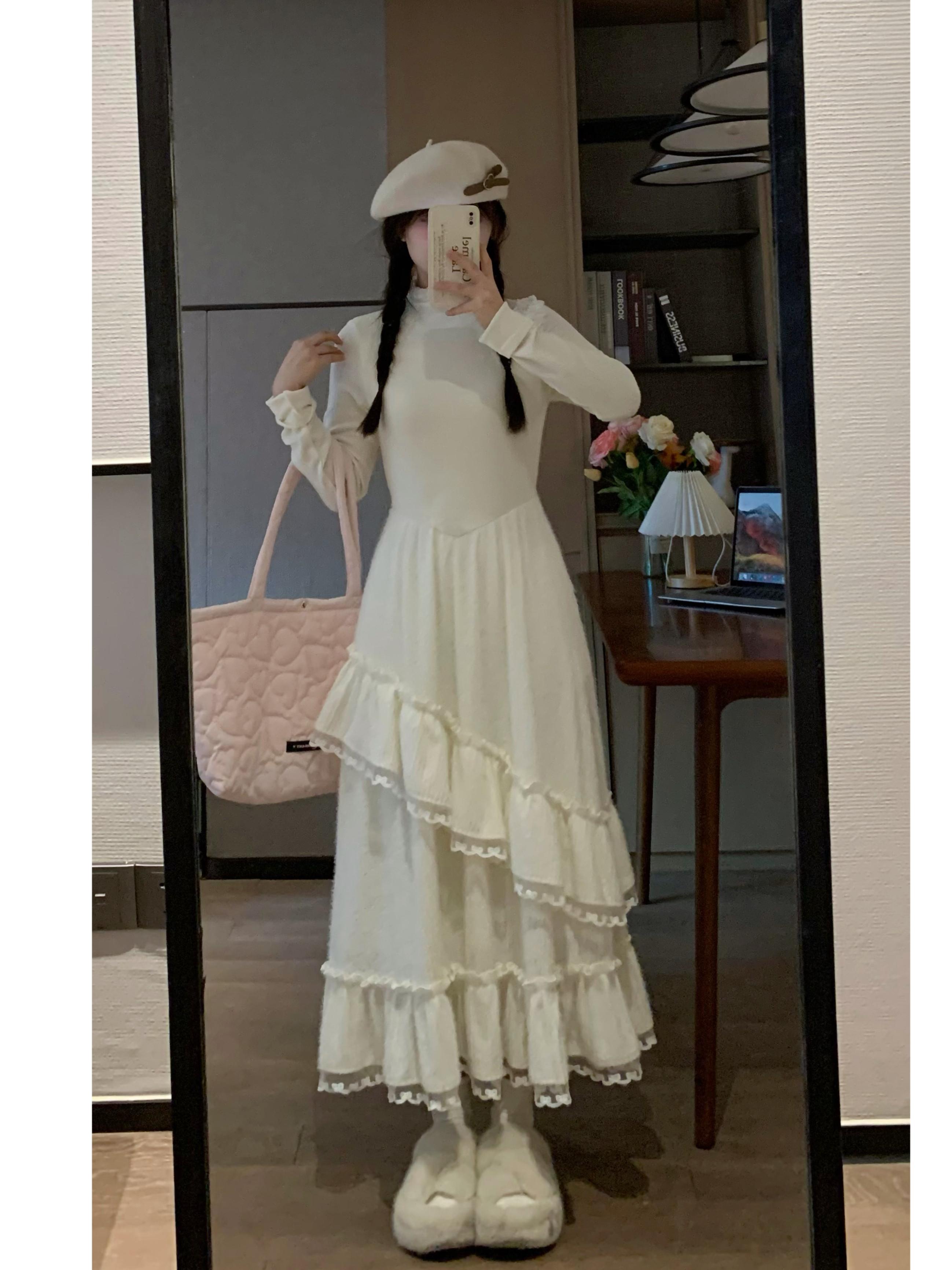 Sweet Spring Lace Knitted Long Sleeve Dress with Waist-Cinching Design, Slimming Patchwork Cake Skirt for Women