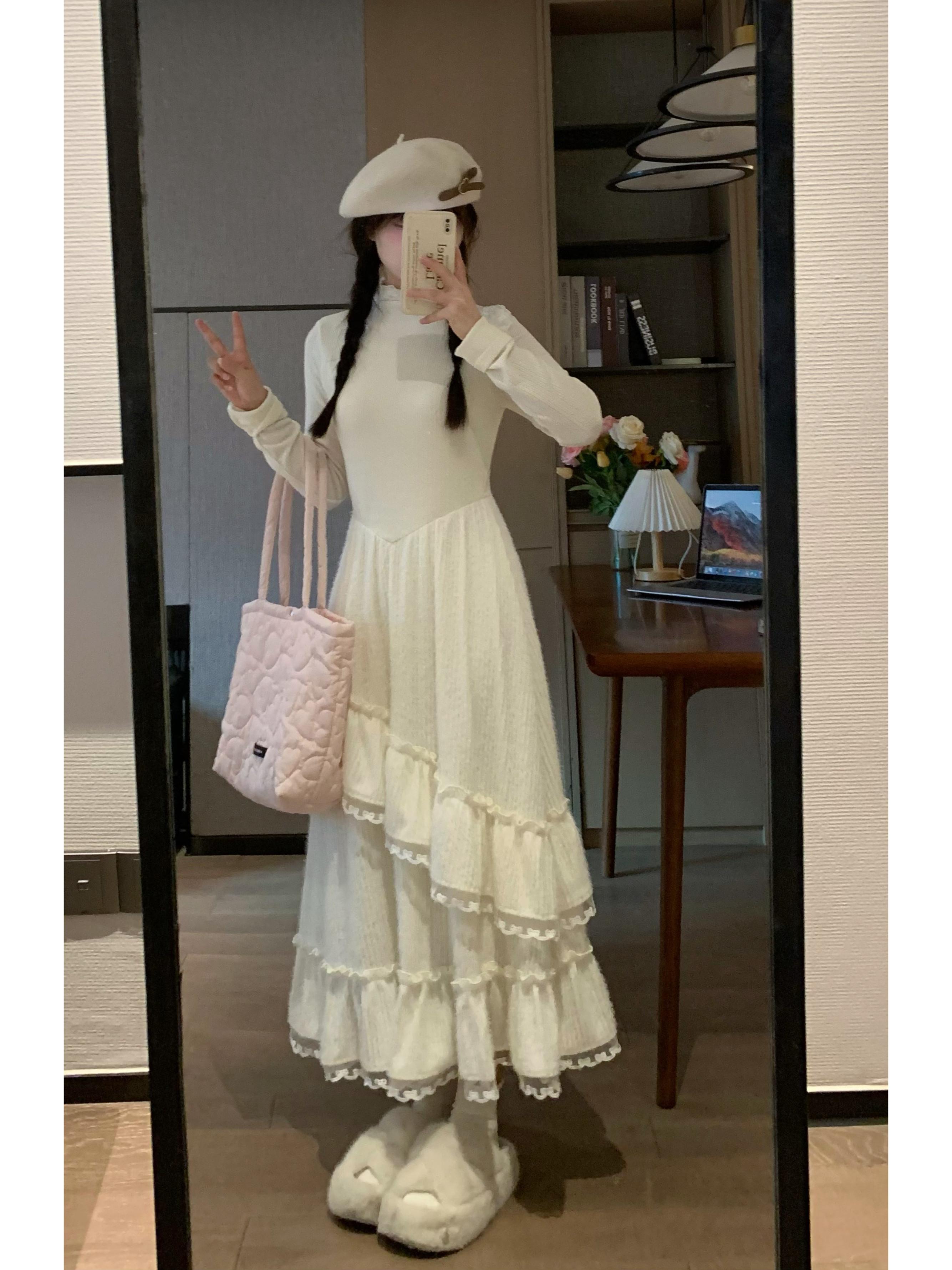 Sweet Spring Lace Knitted Long Sleeve Dress with Waist-Cinching Design, Slimming Patchwork Cake Skirt for Women Sweet Spring Lace Knitted Long Sleeve Dress with Waist-Cinching Design, Slimming Patchwork Cake Skirt for Women