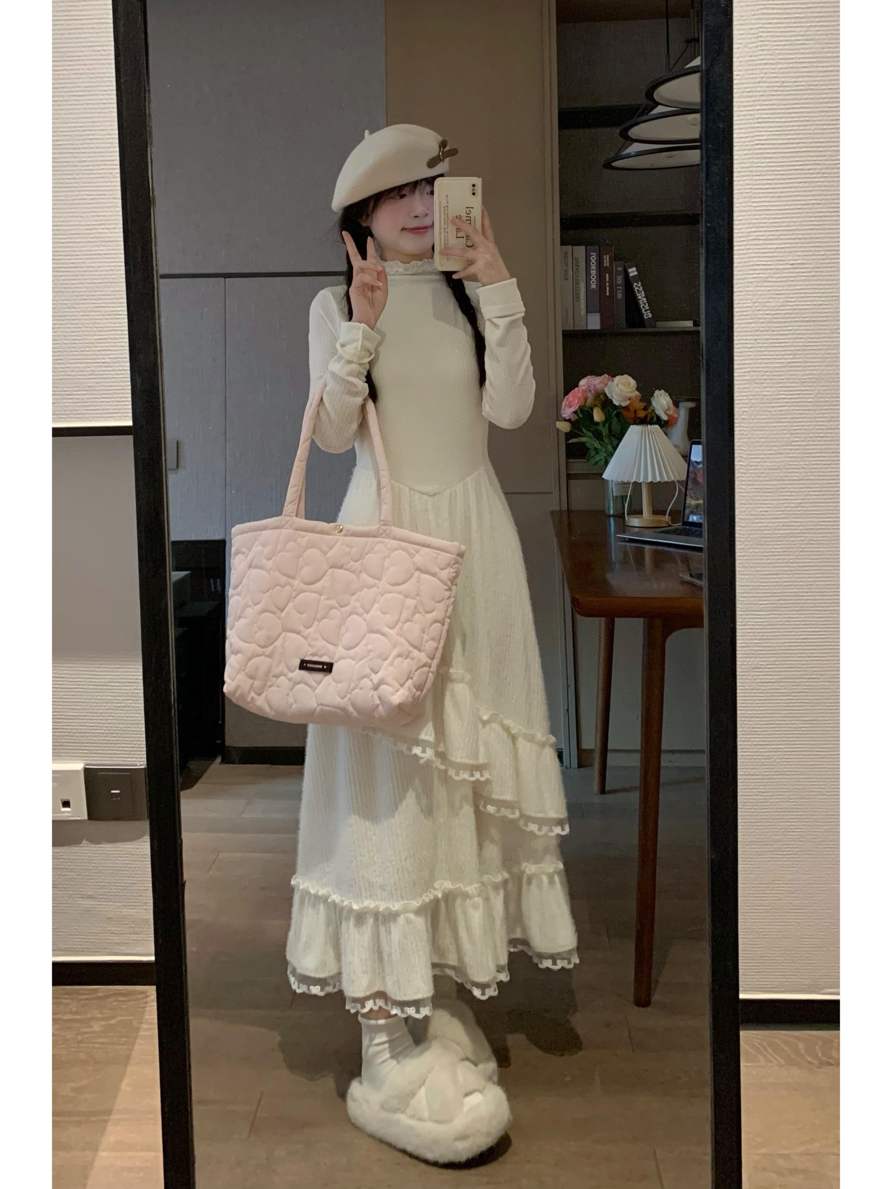 Sweet Spring Lace Knitted Long Sleeve Dress with Waist-Cinching Design, Slimming Patchwork Cake Skirt for Women
