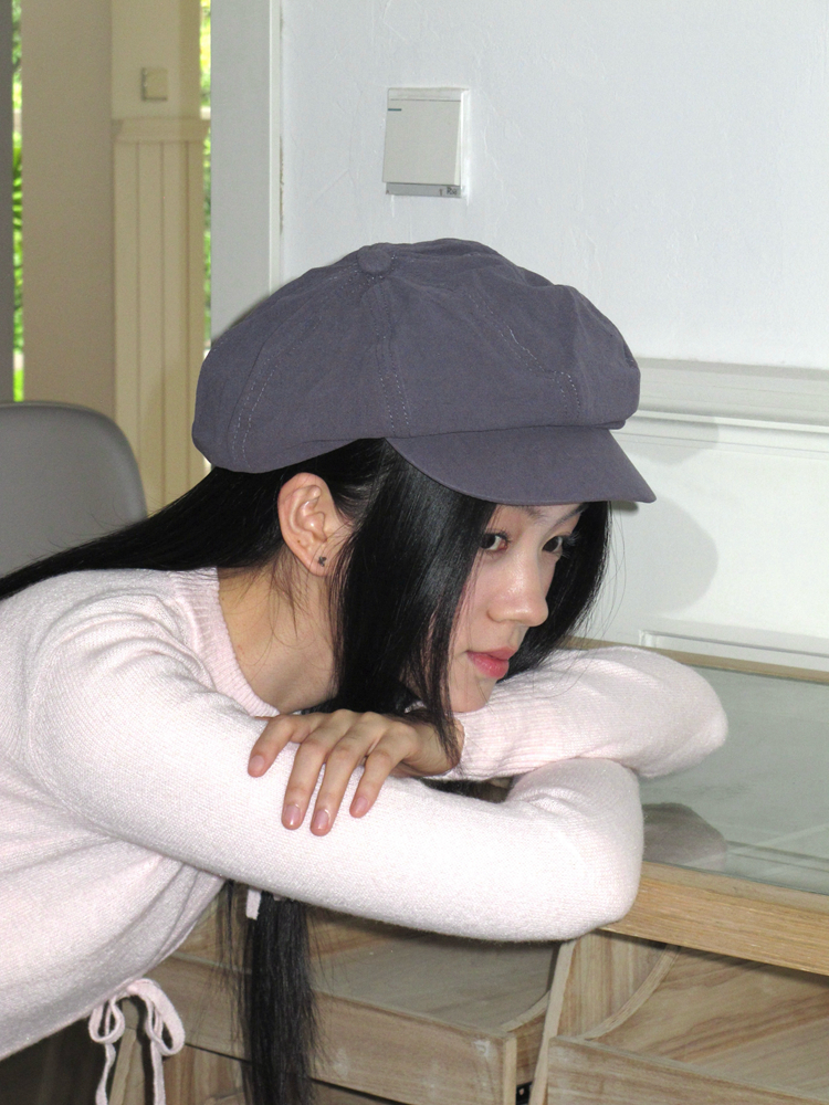 Textured Cotton Solid Color Octagonal Hat for Women - Elegant Short-Brimmed Duckbill Cap for a Flattering Look