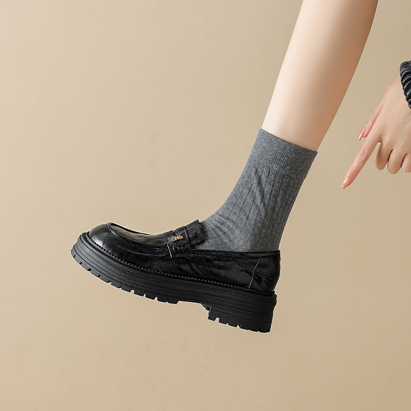 Thick-Soled Round-Toe British Style Sheepskin Loafers - Versatile Mid-Heel Casual Flats for Women Thick-Soled Round-Toe British Style Sheepskin Loafers - Versatile Mid-Heel Casual Flats for Women