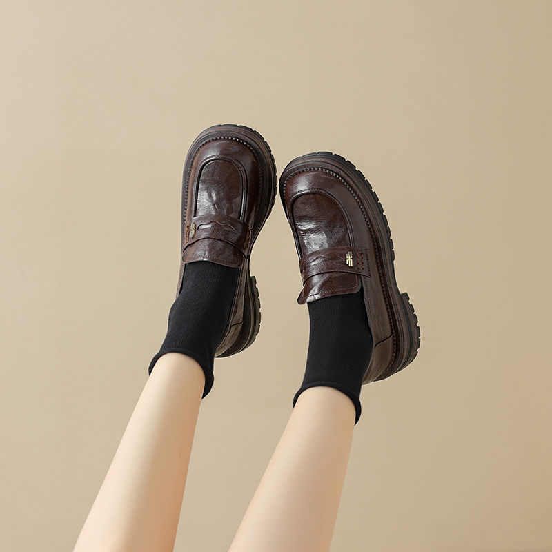 Thick-Soled Round-Toe British Style Sheepskin Loafers - Versatile Mid-Heel Casual Flats for Women Thick-Soled Round-Toe British Style Sheepskin Loafers - Versatile Mid-Heel Casual Flats for Women
