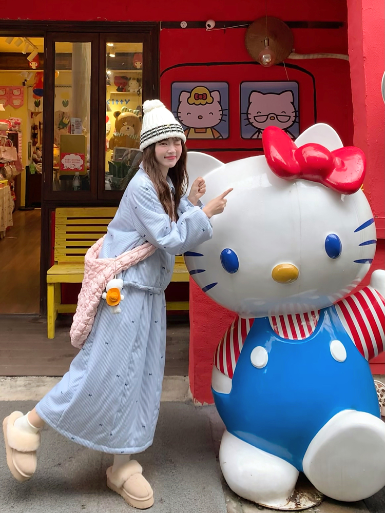 Thick Warm Slimming Blue Cotton Jacket with Shirt Collar - Stylish Winter Outfit for Women Thick Warm Slimming Blue Cotton Jacket with Shirt Collar - Stylish Winter Outfit for Women