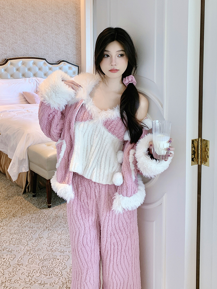 Thickened Coral Fleece Three-Piece Women's Pajama Set for Autumn and Winter - Warm and Sexy Homewear Thickened Coral Fleece Three-Piece Women's Pajama Set for Autumn and Winter - Warm and Sexy Homewear