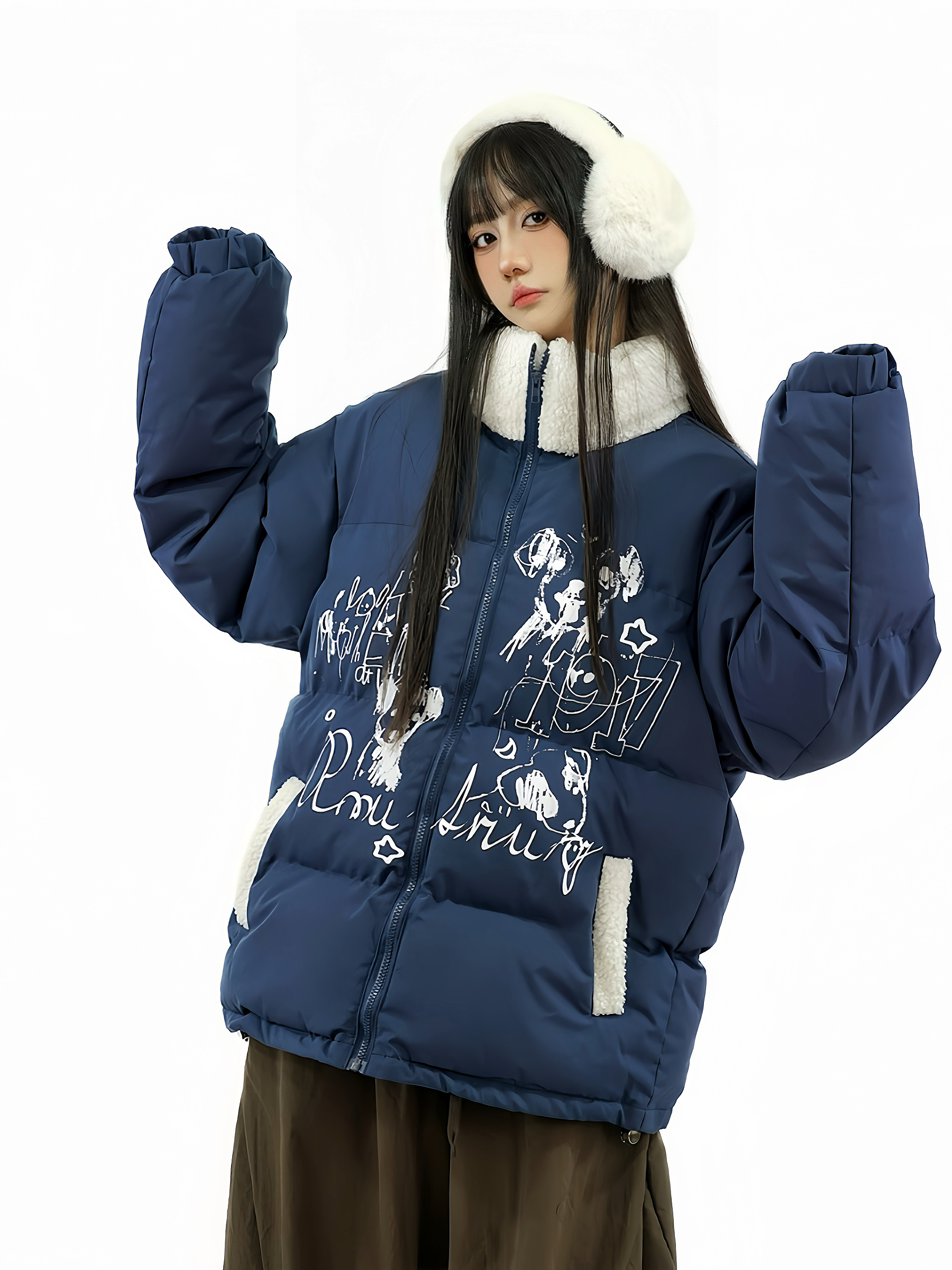 Thickened Cotton Coat for Women with Lamb Wool Collar, Spliced Design, Graffiti Print, Loose Fit, American Style Winter Jacket Thickened Cotton Coat for Women with Lamb Wool Collar, Spliced Design, Graffiti Print, Loose Fit, American Style Winter Jacket