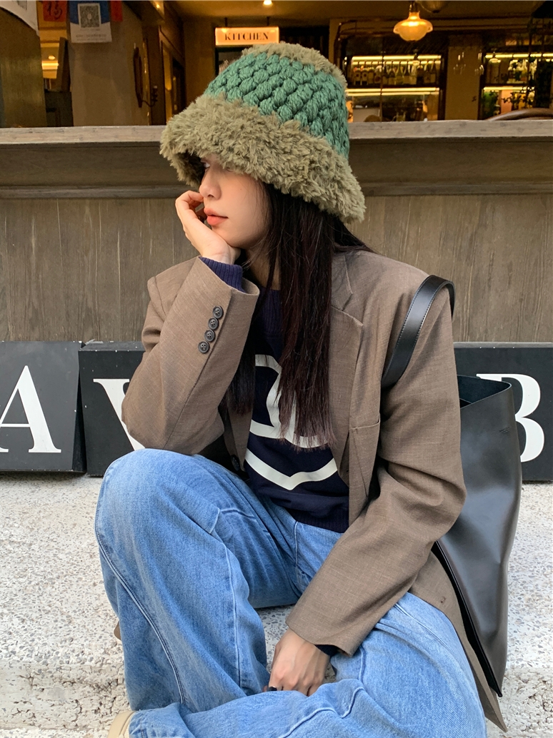 Thickened Korean Style Mixed-Color Plush Knitted Fisherman Hat - Retro Warm Wool Beret for Autumn Winter Ear Protection Thickened Korean Style Mixed-Color Plush Knitted Fisherman Hat - Retro Warm Wool Beret for Autumn Winter Ear Protection