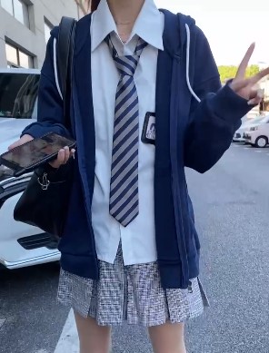 Thickened Solid Color JK Hoodie Jacket - Pudding Bear Inspired Loose Cardigan for Autumn 2025, Trendy Streetwear Style Thickened Solid Color JK Hoodie Jacket - Pudding Bear Inspired Loose Cardigan for Autumn 2025, Trendy Streetwear Style