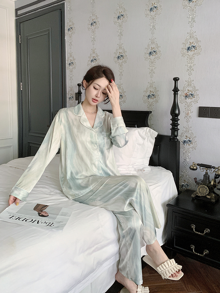 Thin Ice Silk Pajamas Set for Women - Long Sleeve & Pants, Sexy Homewear for Spring & Autumn - Lightweight Summer Sleepwear Thin Ice Silk Pajamas Set for Women - Long Sleeve & Pants, Sexy Homewear for Spring & Autumn - Lightweight Summer Sleepwear
