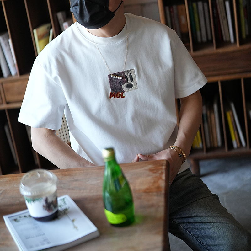 Trendy American Style Loose Cartoon Embroidered Round Neck Short Sleeve T-Shirt for Men - Casual Cool Half-Sleeve Tee