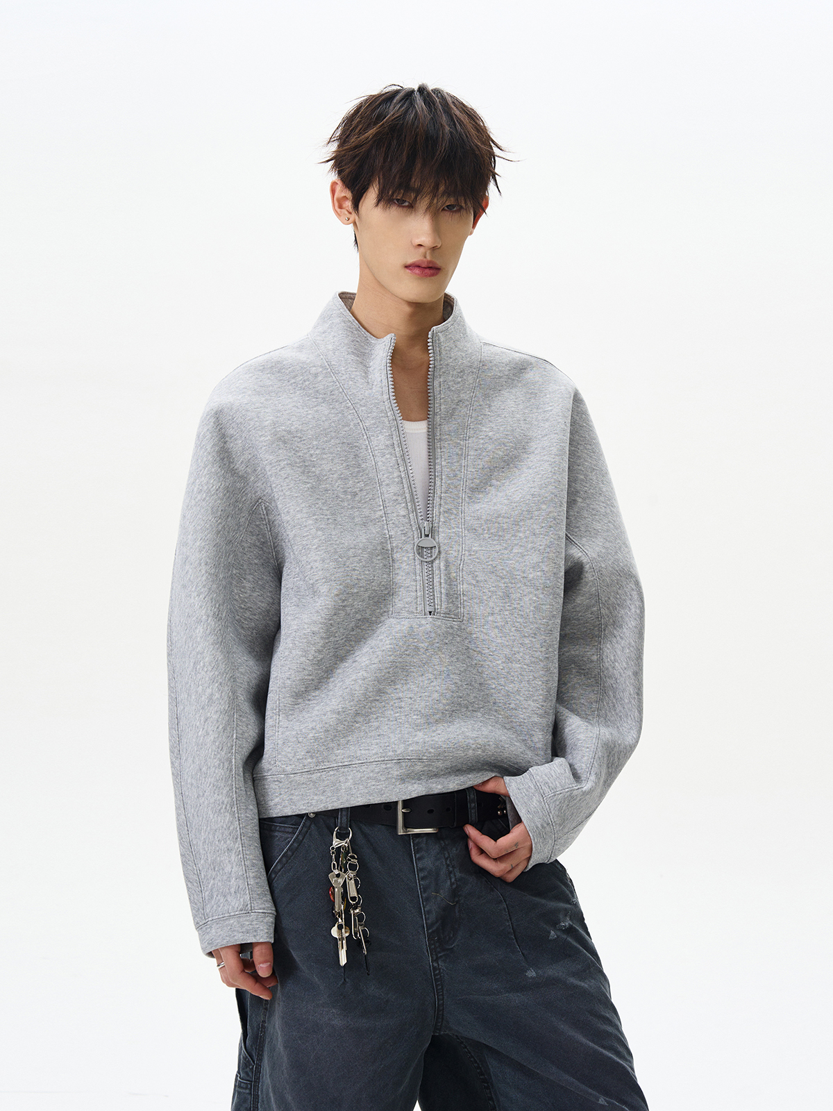 Trendy Boxy Cropped Half-High Zip Collar Sweatshirt in American Street Style, Rebellious Fashion Essential Trendy Boxy Cropped Half-High Zip Collar Sweatshirt in American Street Style, Rebellious Fashion Essential