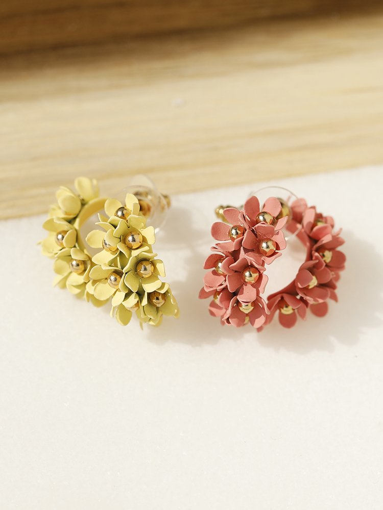 Trendy Floral Half-Circle Earrings for Women - Versatile Pink Fresh Design - Stylish Accessories for Every Occasion Trendy Floral Half-Circle Earrings for Women - Versatile Pink Fresh Design - Stylish Accessories for Every Occasion