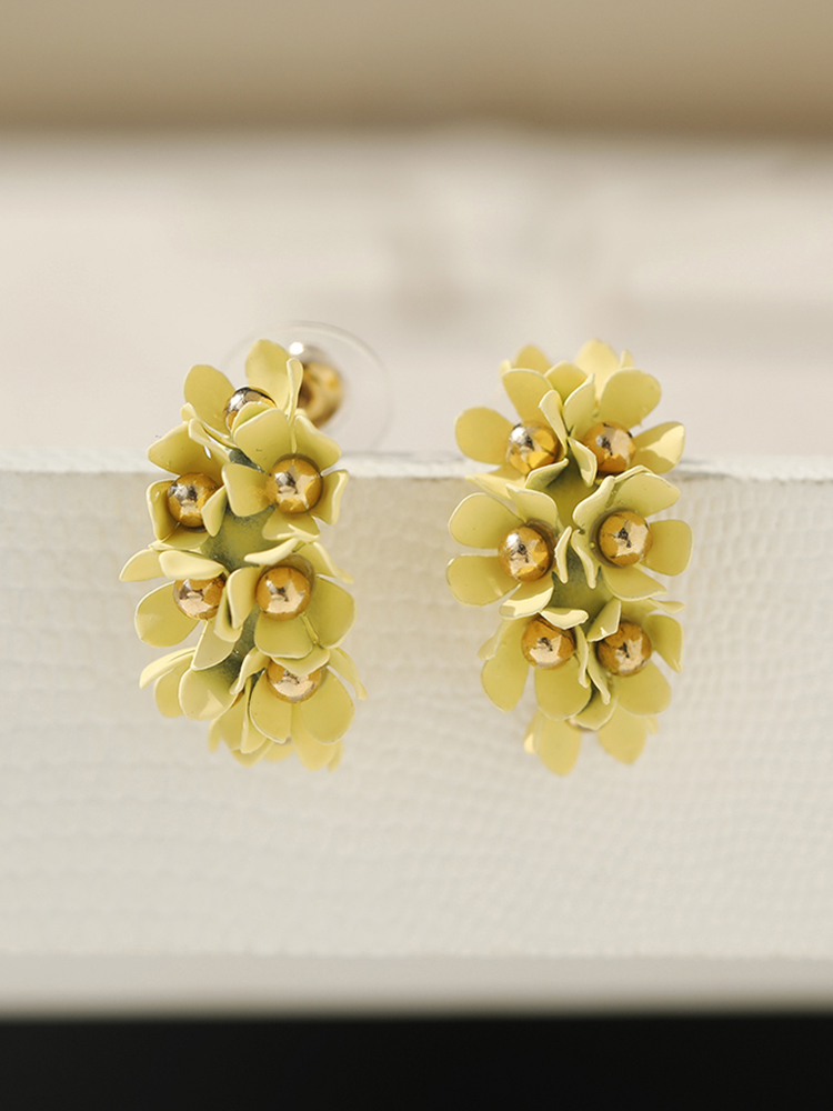 Trendy Floral Half-Circle Earrings for Women - Versatile Pink Fresh Design - Stylish Accessories for Every Occasion Trendy Floral Half-Circle Earrings for Women - Versatile Pink Fresh Design - Stylish Accessories for Every Occasion