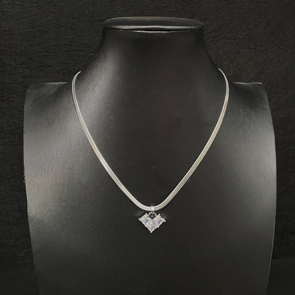 Trendy Heart Pendant Necklace for Women - Light Luxury Minimalist Stainless Steel with Snake Bone Chain - Cool Niche Fashion Accessory