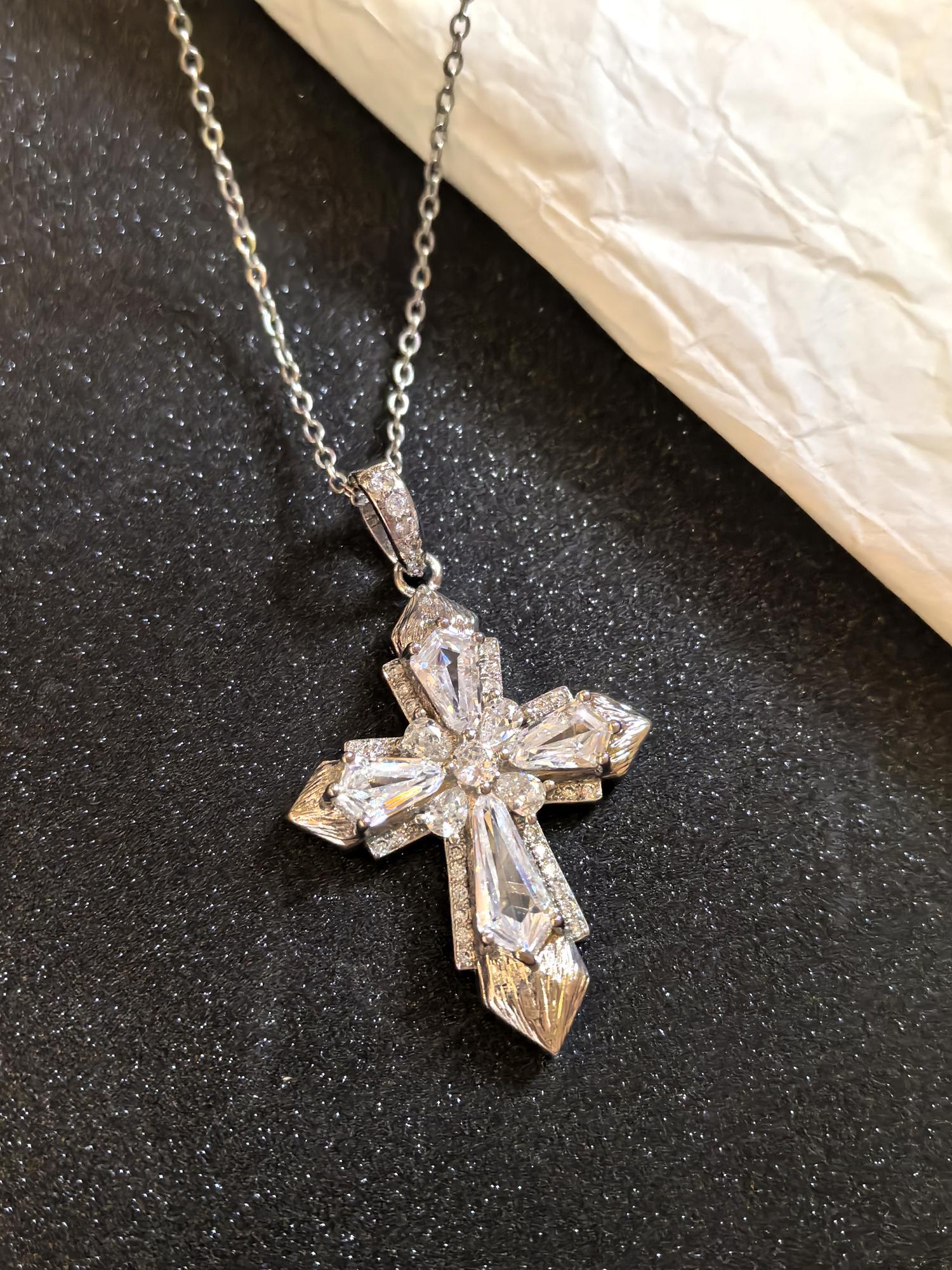Trendy High-Carbon Diamond Cross Necklace for Women - Ultra-Sparkling Light Luxury Clavicle Chain, Perfect for Sweater Layering Trendy High-Carbon Diamond Cross Necklace for Women - Ultra-Sparkling Light Luxury Clavicle Chain, Perfect for Sweater Layering