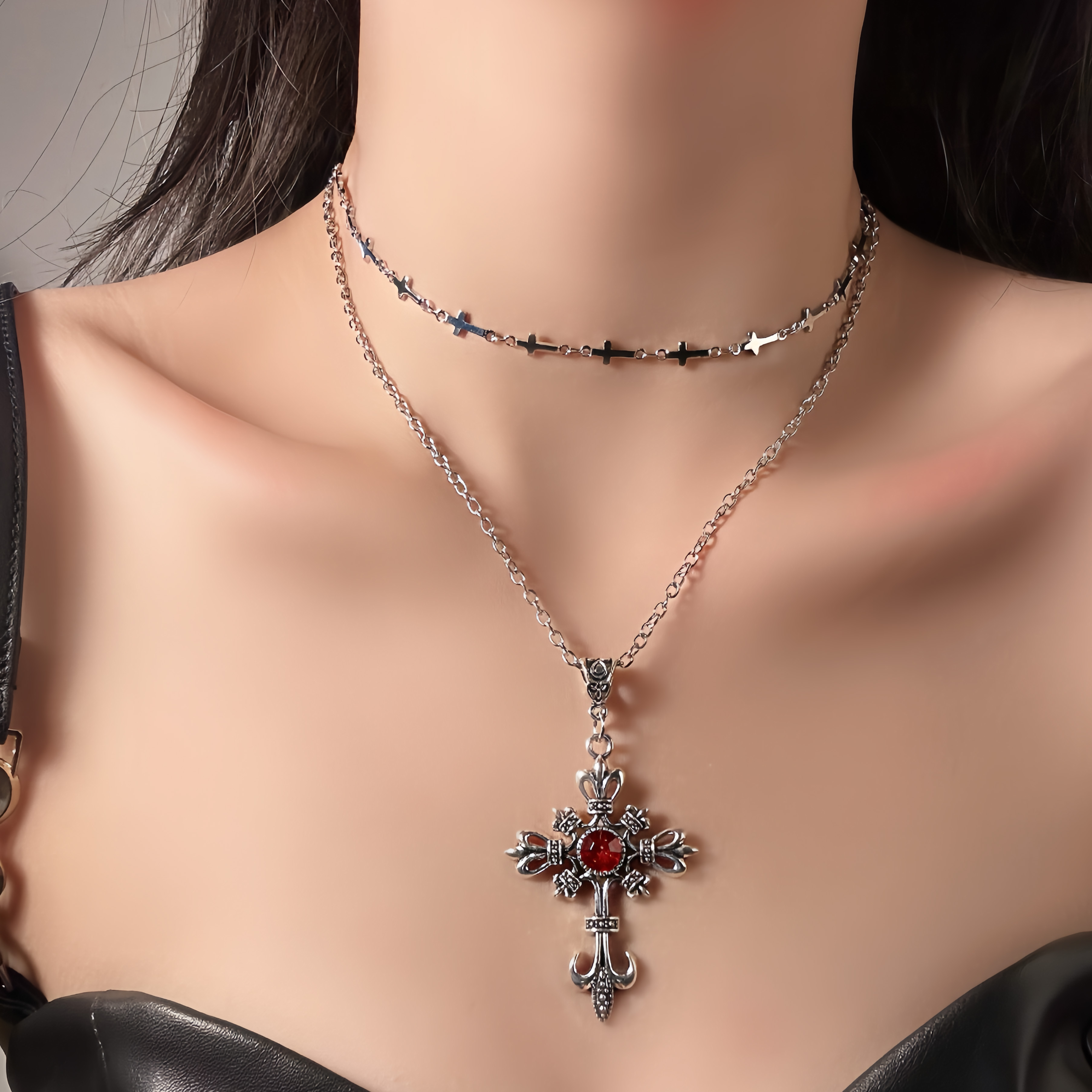 Trendy High-End Cross Stacked Choker Necklace for Women, Cool Clavicle Neck Chain Fashion Accessory Trendy High-End Cross Stacked Choker Necklace for Women, Cool Clavicle Neck Chain Fashion Accessory