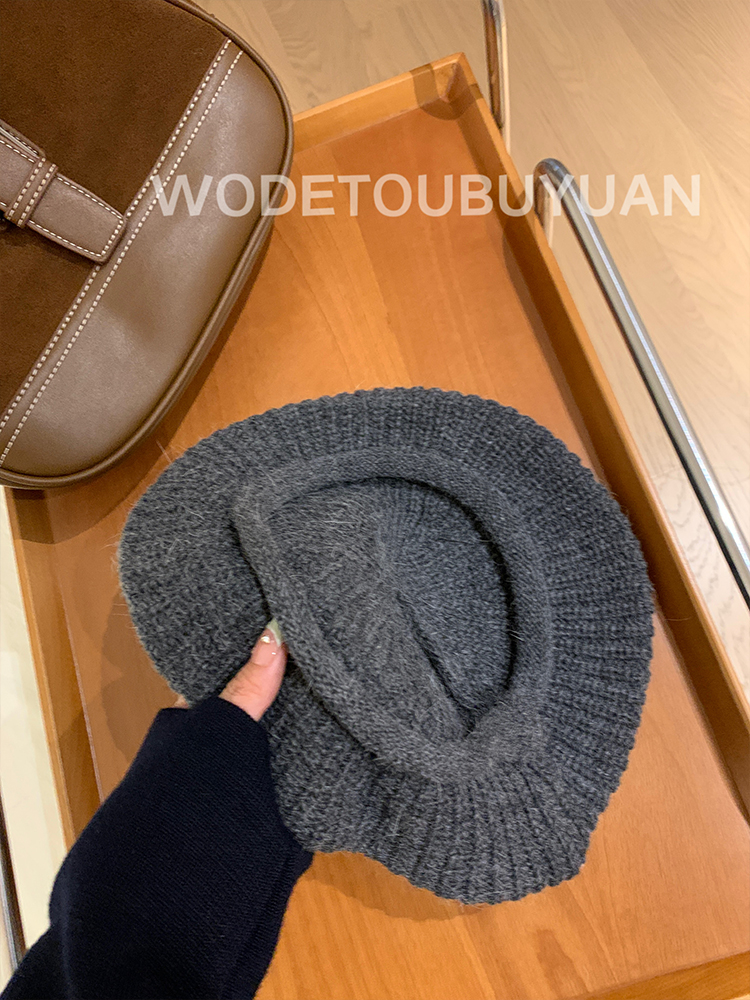 Trendy Korean Style Knitted Beret Hat for Women - Fashionable Versatile Wool Painter's Hat for Autumn and Winter