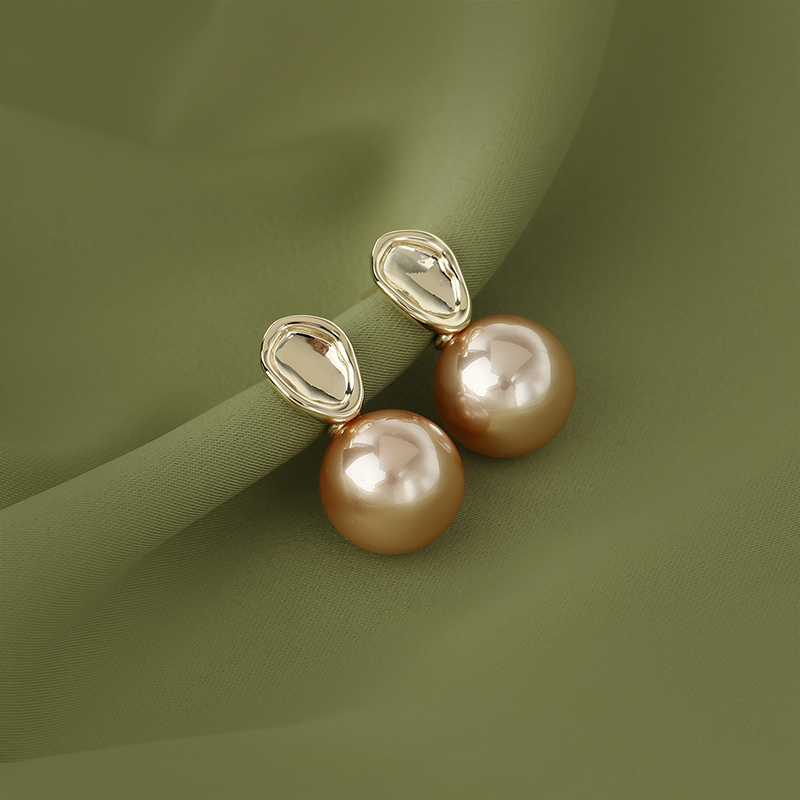 Trendy Large Pearl Stud Earrings for Women - 2025 Chic Light Luxury High-End Fashion Jewelry