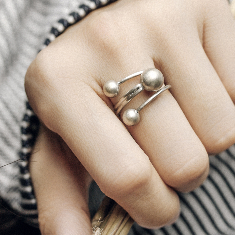 Trendy Retro 925 Silver Ring for Women - Simple Versatile Index Finger Accessory, Personalized Design, Perfect for Everyday Wear