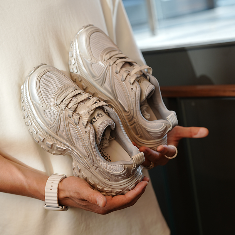 Trendy Retro Mesh Breathable Thick-Soled Dad Shoes for Men - American Style Fashionable Niche Design