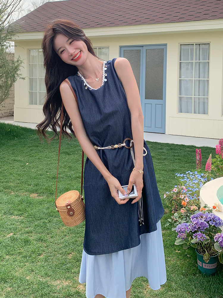Trendy Spliced Sleeveless Dress for Women - 2025 Summer Style, Loose Fit, Slimming Design for Petite Figures, Casual Tank Dress Trendy Spliced Sleeveless Dress for Women - 2025 Summer Style, Loose Fit, Slimming Design for Petite Figures, Casual Tank Dress