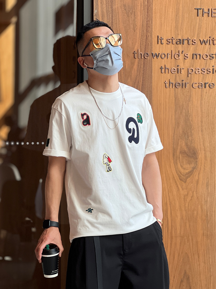 Trendy Summer Embroidered Patch Short-Sleeve T-Shirt - Versatile American Streetwear Casual Men's Tee Trendy Summer Embroidered Patch Short-Sleeve T-Shirt - Versatile American Streetwear Casual Men's Tee