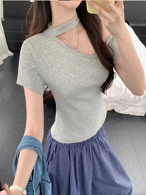 Trendy Summer Halter Off-Shoulder Short Sleeve T-Shirt for Women, Slim-Fit Cropped Top, 2025 Fashion, Casual Chic Style Trendy Summer Halter Off-Shoulder Short Sleeve T-Shirt for Women, Slim-Fit Cropped Top, 2025 Fashion, Casual Chic Style