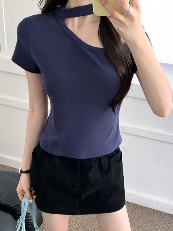 Trendy Summer Halter Off-Shoulder Short Sleeve T-Shirt for Women, Slim-Fit Cropped Top, 2025 Fashion, Casual Chic Style Trendy Summer Halter Off-Shoulder Short Sleeve T-Shirt for Women, Slim-Fit Cropped Top, 2025 Fashion, Casual Chic Style
