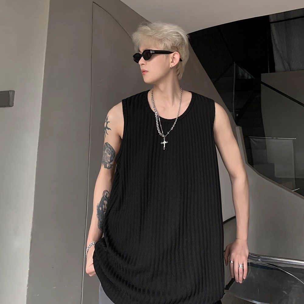 Trendy Summer Sleeveless Vest Tank Top with Wrinkled Texture - Cool Street Style for Couples, Soft and Comfortable Ice Feel Trendy Summer Sleeveless Vest Tank Top with Wrinkled Texture - Cool Street Style for Couples, Soft and Comfortable Ice Feel