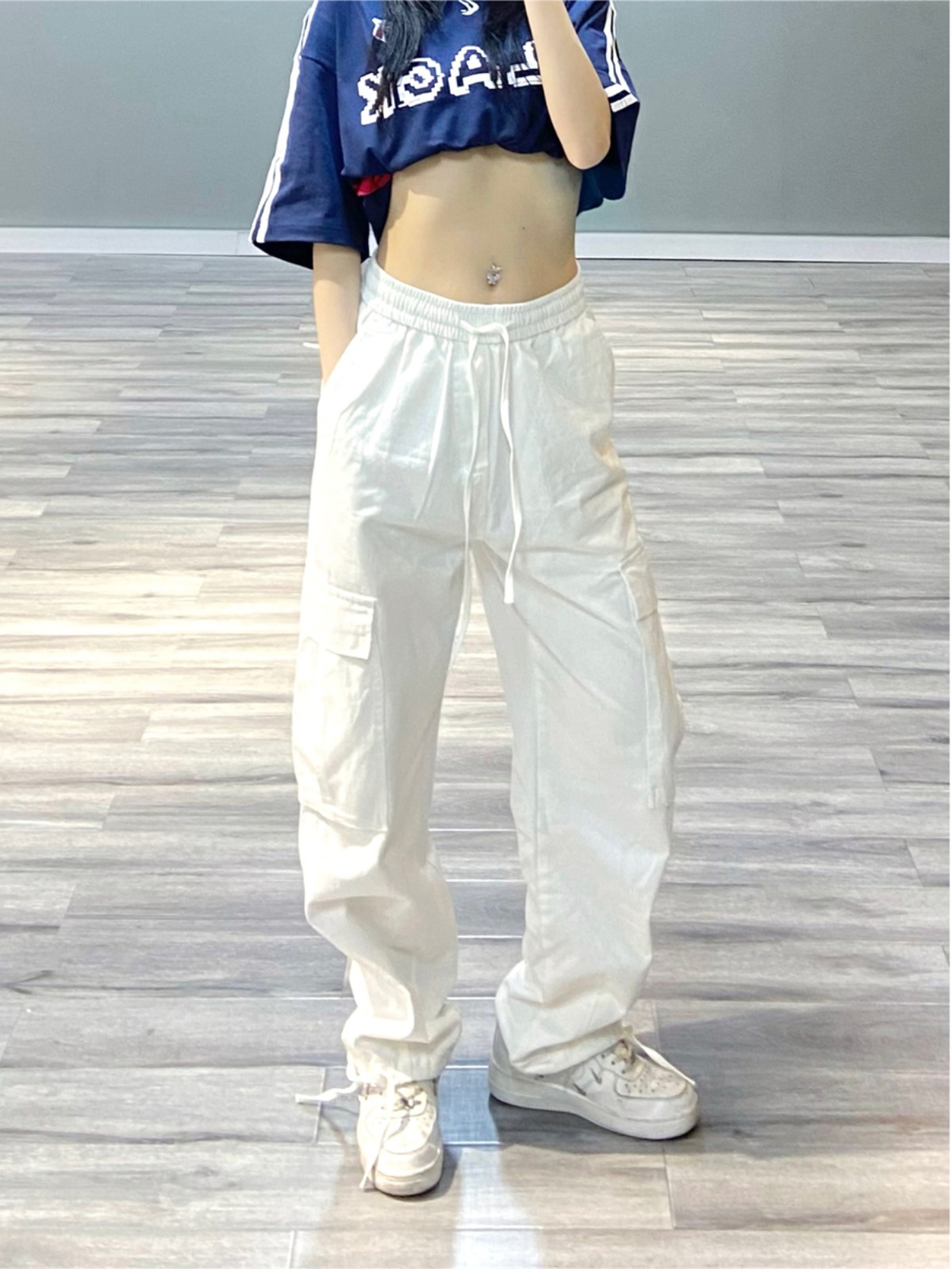 Trendy White Work Pants for Women - Hip-Hop Jazz Dance Long Straight-Leg Joggers, Casual Street Style, 90s Inspired Fashion Trendy White Work Pants for Women - Hip-Hop Jazz Dance Long Straight-Leg Joggers, Casual Street Style, 90s Inspired Fashion