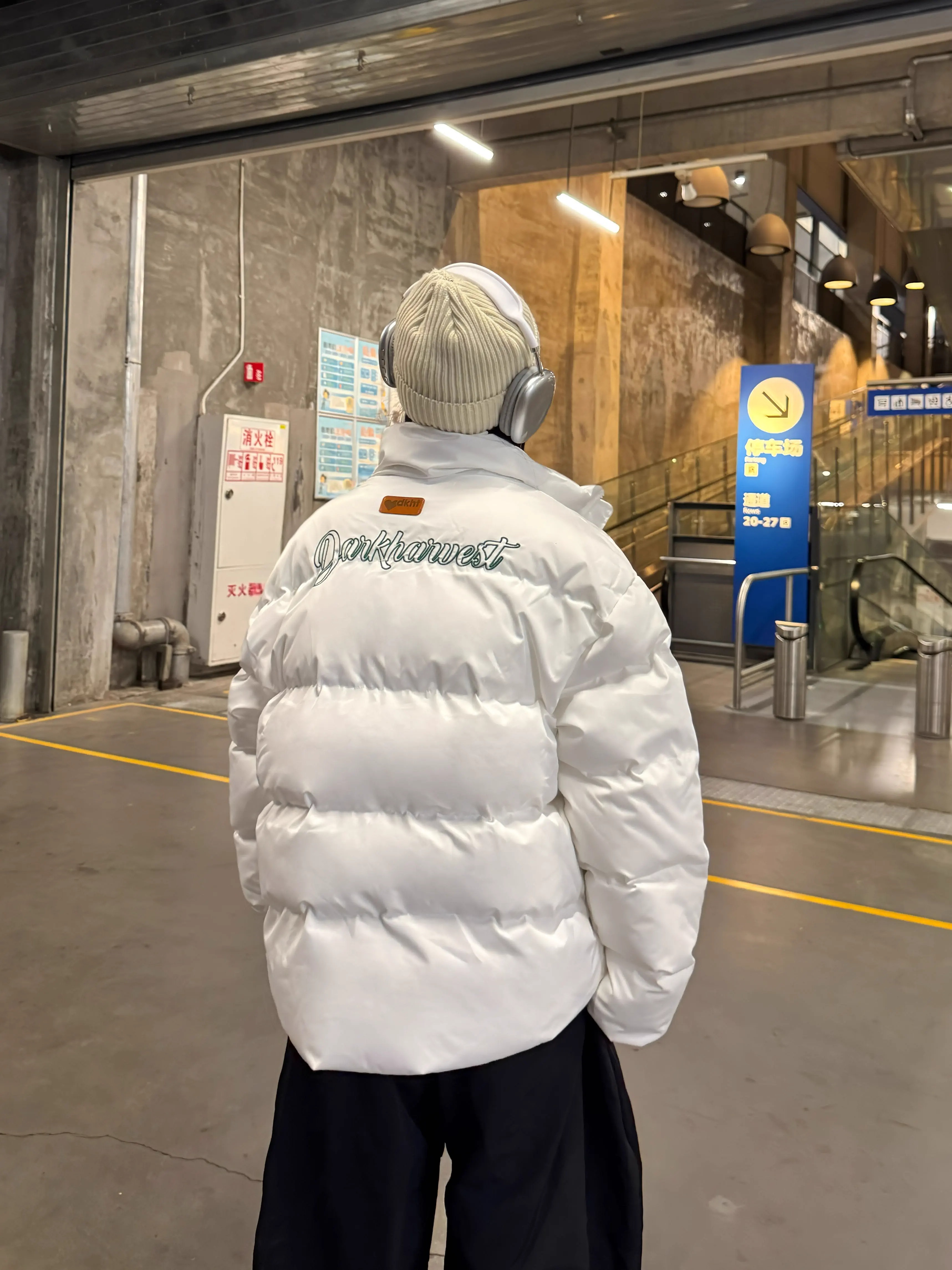 Trendy Winter Velcro Letter Cotton Jacket - Thick Warm Loose Bread Coat for Casual Style Trendy Winter Velcro Letter Cotton Jacket - Thick Warm Loose Bread Coat for Casual Style