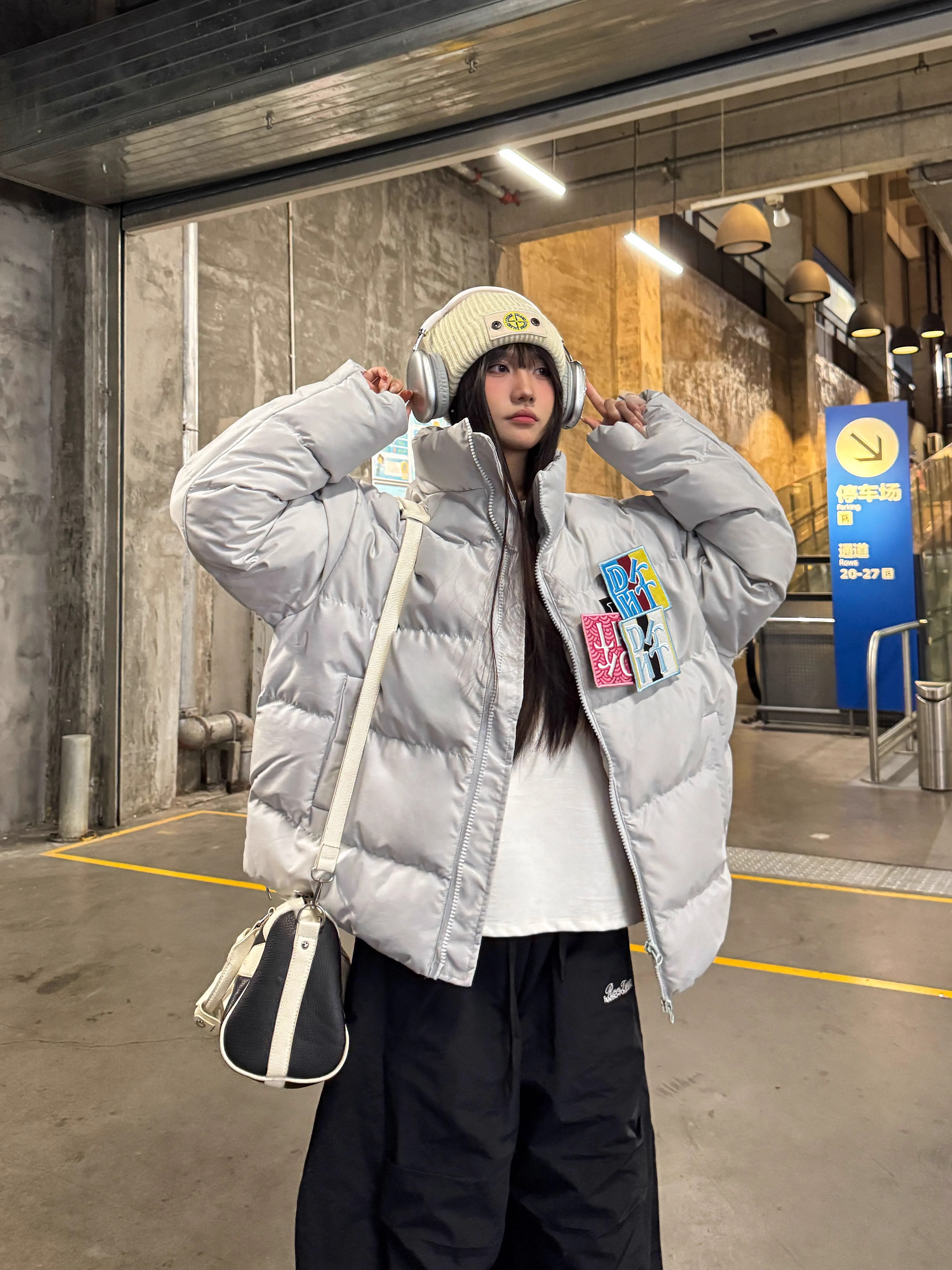 Trendy Winter Velcro Letter Cotton Jacket - Thick Warm Loose Bread Coat for Casual Style Trendy Winter Velcro Letter Cotton Jacket - Thick Warm Loose Bread Coat for Casual Style