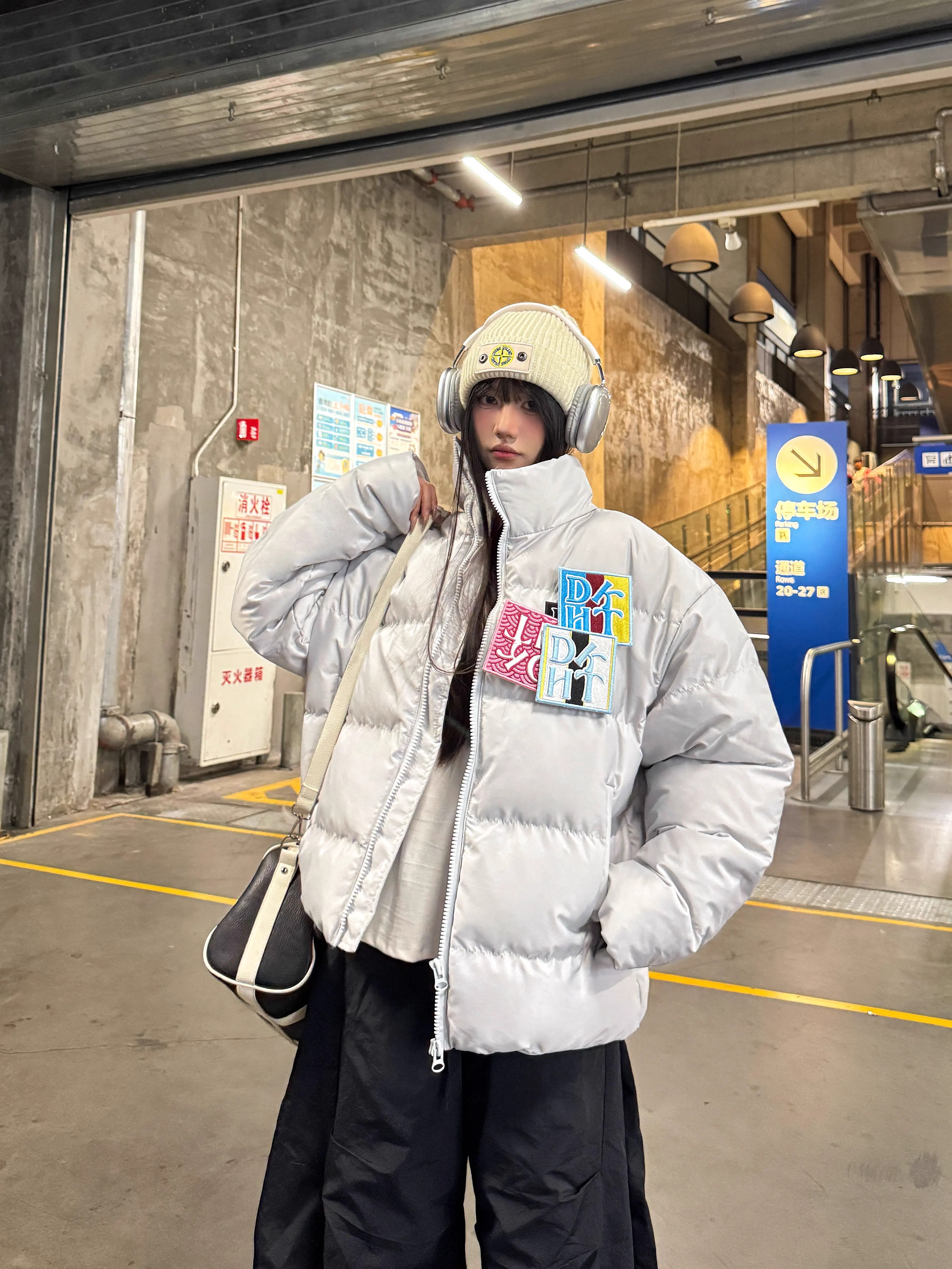 Trendy Winter Velcro Letter Cotton Jacket - Thick Warm Loose Bread Coat for Casual Style Trendy Winter Velcro Letter Cotton Jacket - Thick Warm Loose Bread Coat for Casual Style