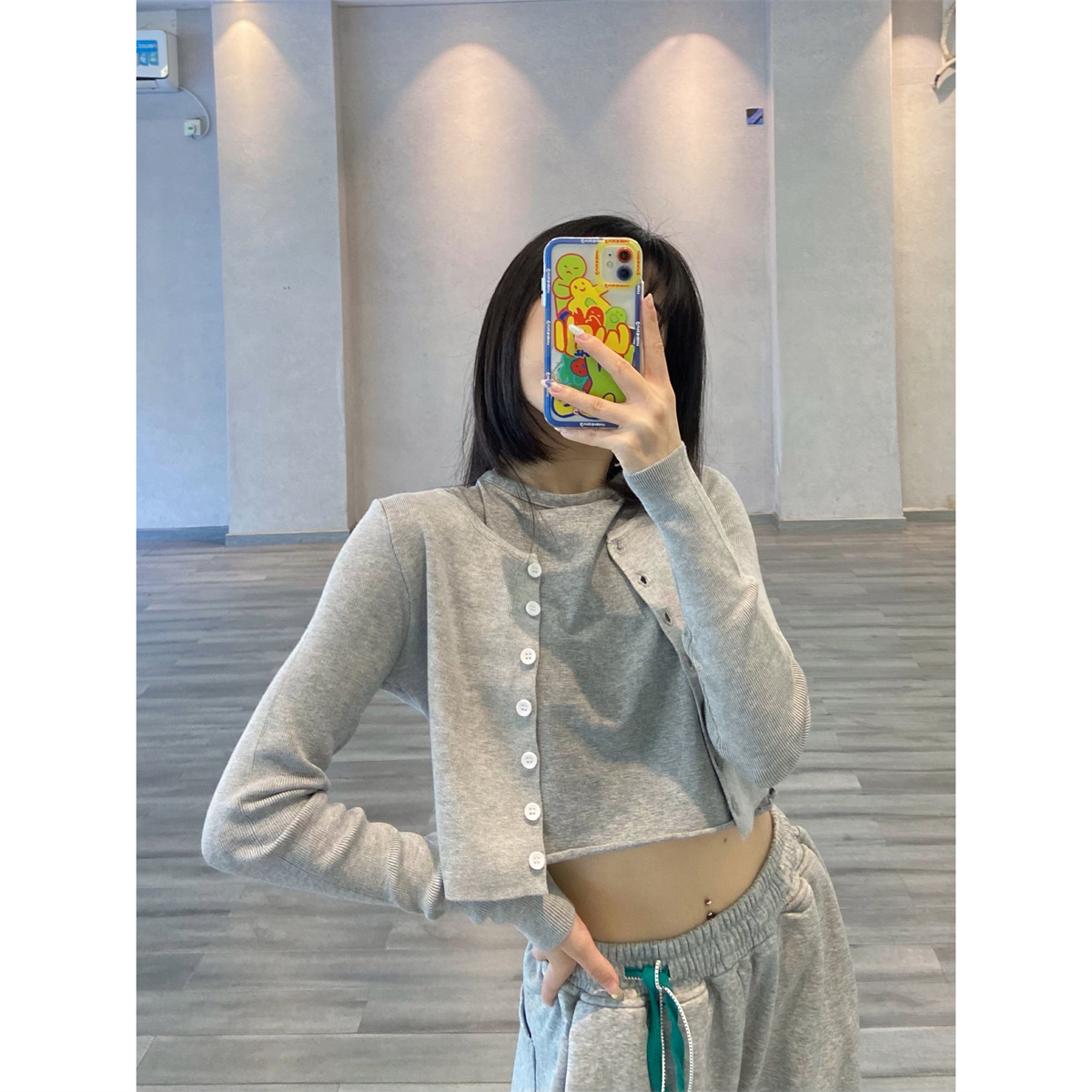Trendy Women's Jazz Dance Top - Ultra-Short Knitted Cardigan, 2025 Fashion, Group Style, Chic Layering Piece Trendy Women's Jazz Dance Top - Ultra-Short Knitted Cardigan, 2025 Fashion, Group Style, Chic Layering Piece