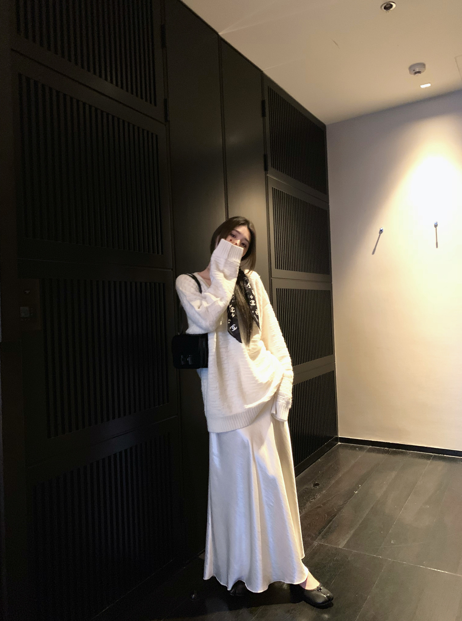 Tricolor Blend Linen Tencel Wool Pullover Sweater for Women - Cozy Forest Sea Mist Design, Perfect for Casual 90s and Y2K Style Tricolor Blend Linen Tencel Wool Pullover Sweater for Women - Cozy Forest Sea Mist Design, Perfect for Casual 90s and Y2K Style