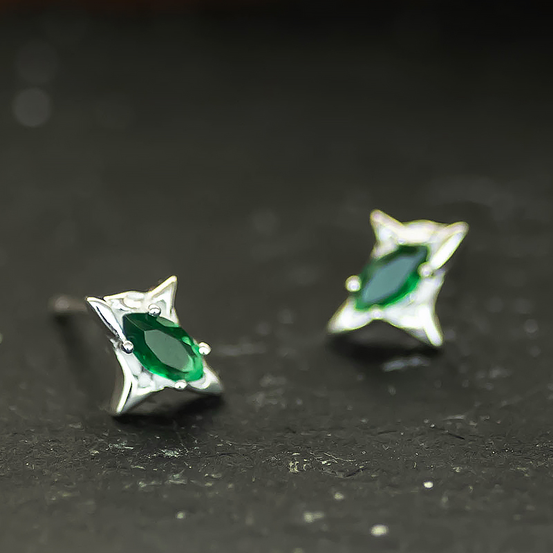 Twisted Starburst S925 Silver Earrings - Trendy Minimalist Design, Light Luxury, Niche Aesthetic, Perfect for Everyday Wear