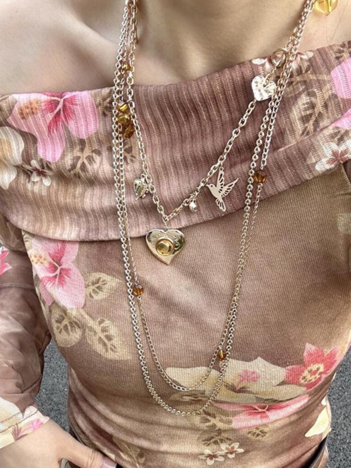 Two-Tone Gold and Silver Gemstone Heart Necklace - Layered Long Clavicle Chain, Trendy Niche Style Sweater Accessory Two-Tone Gold and Silver Gemstone Heart Necklace - Layered Long Clavicle Chain, Trendy Niche Style Sweater Accessory