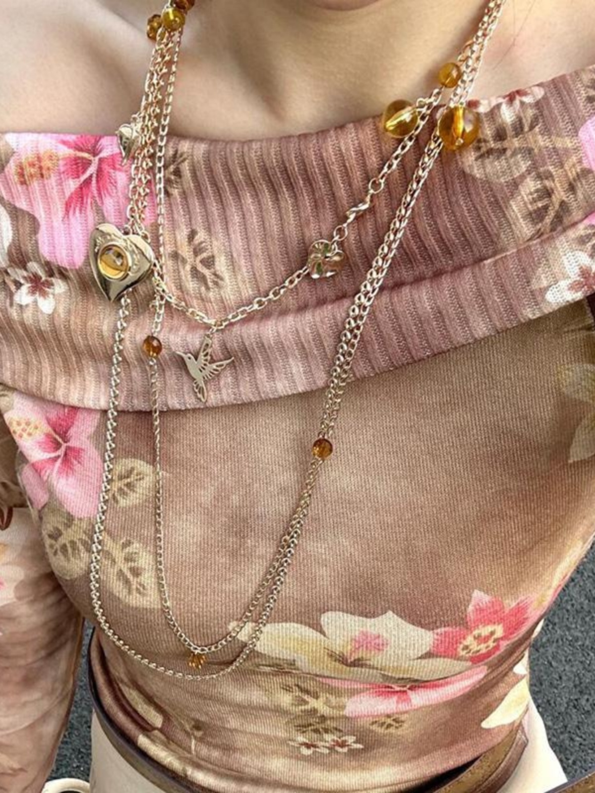 Two-Tone Gold and Silver Gemstone Heart Necklace - Layered Long Clavicle Chain, Trendy Niche Style Sweater Accessory Two-Tone Gold and Silver Gemstone Heart Necklace - Layered Long Clavicle Chain, Trendy Niche Style Sweater Accessory