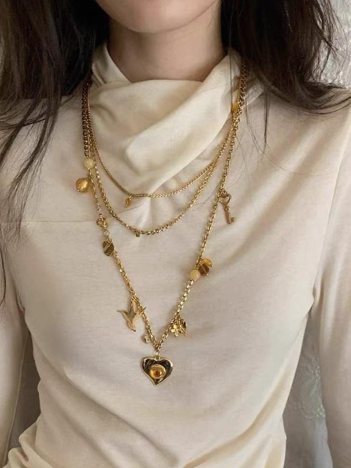 Two-Tone Gold and Silver Gemstone Heart Necklace - Layered Long Clavicle Chain, Trendy Niche Style Sweater Accessory Two-Tone Gold and Silver Gemstone Heart Necklace - Layered Long Clavicle Chain, Trendy Niche Style Sweater Accessory