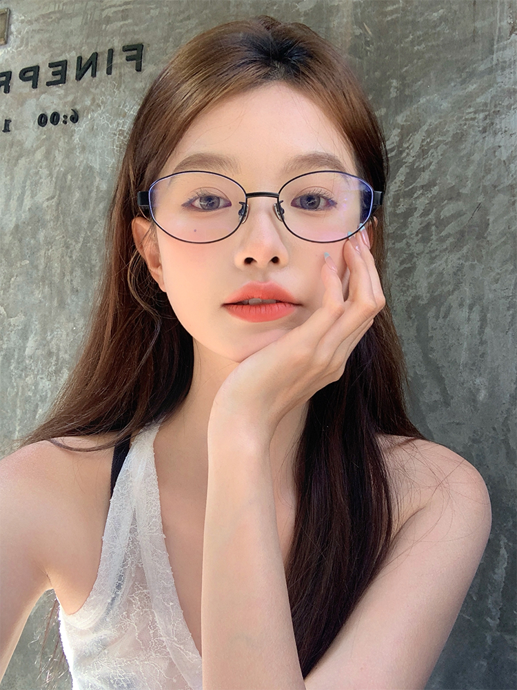 Ultra-Light Titanium Oval Eyeglass Frame for Women - Slimming Effect, Ideal for Round and Square Faces, Prescription Ready Ultra-Light Titanium Oval Eyeglass Frame for Women - Slimming Effect, Ideal for Round and Square Faces, Prescription Ready